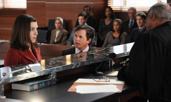 Louis Canning (Michael J. Fox) et Alicia Florrick (Julianna Margulies) au tribunal