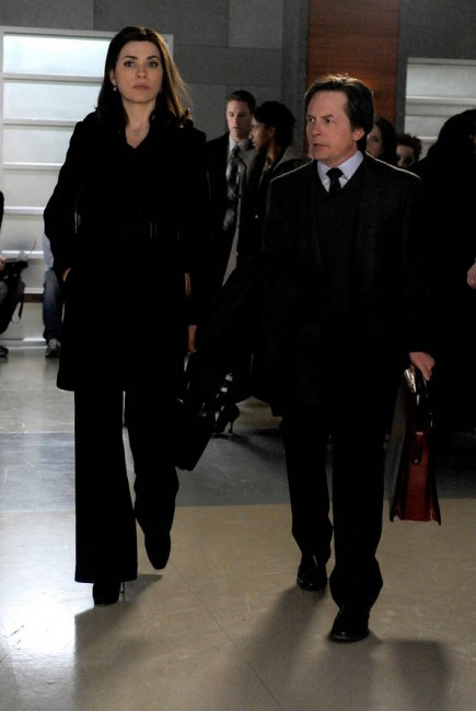 Alicia Florrick (Julianna Margulies) et Louis Canning (Michael J. Fox) au tribunal