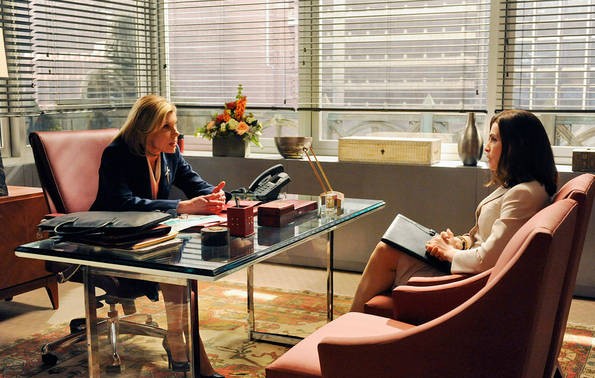 Diane Lockhart (Christine Baranski) et Alicia Florrick (Julianna Margulies) discutent