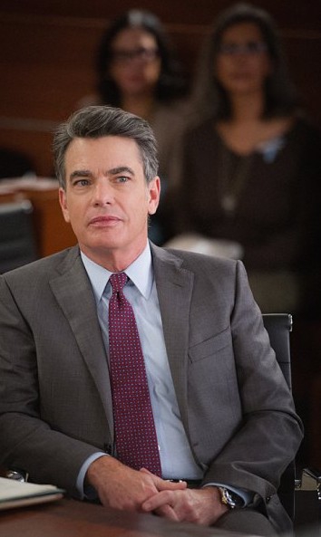  Ethan Carver (Peter Gallagher)